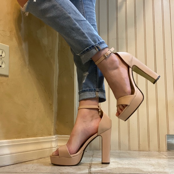 Nude matte platform heels - Picture 2 of 4